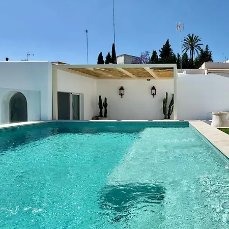 Con Piscina Privada, Terraza Y 3 * Alcala de Guadaira