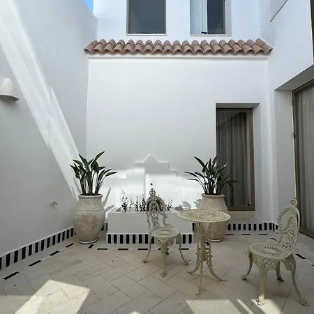 Con Piscina Privada, Terraza Y 3 Villa