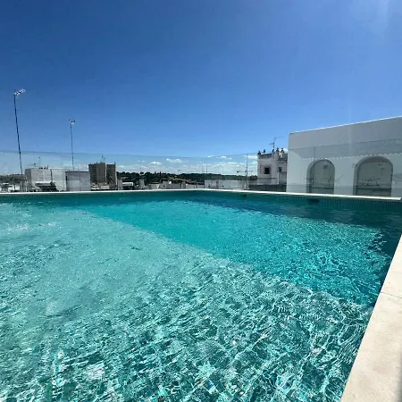 Villa Con Piscina Privada, Terraza Y 3 *