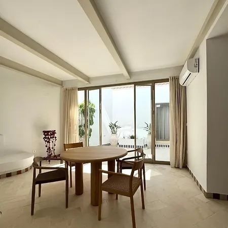 Con Piscina Privada, Terraza Y 3 Villa *