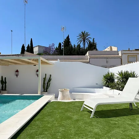 Con Piscina Privada, Terraza Y 3